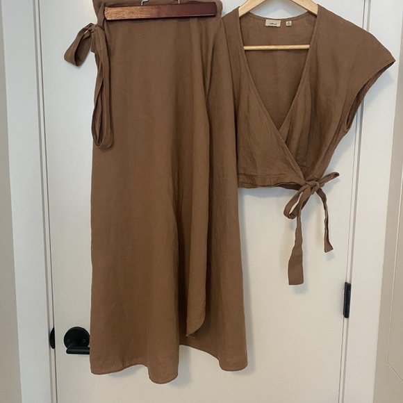 Aritzia - Wilfred - Linen Blouse and Skirt Set - Nutmeg - Size XS - Picture 9 of 10